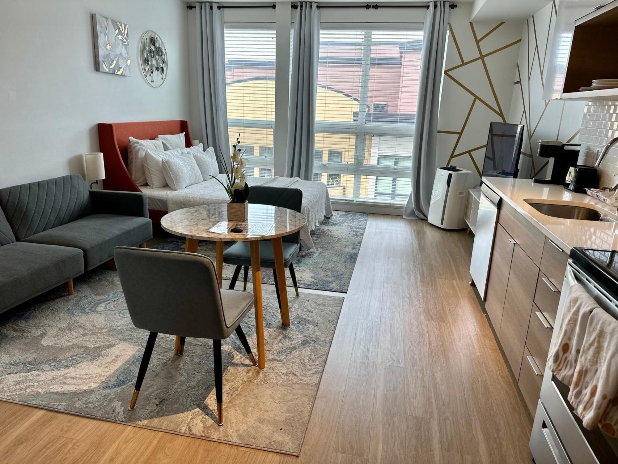 Top Luxury Lifestyle- Downtown Tacoma Near Everything Convention Center And More Dış mekan fotoğraf